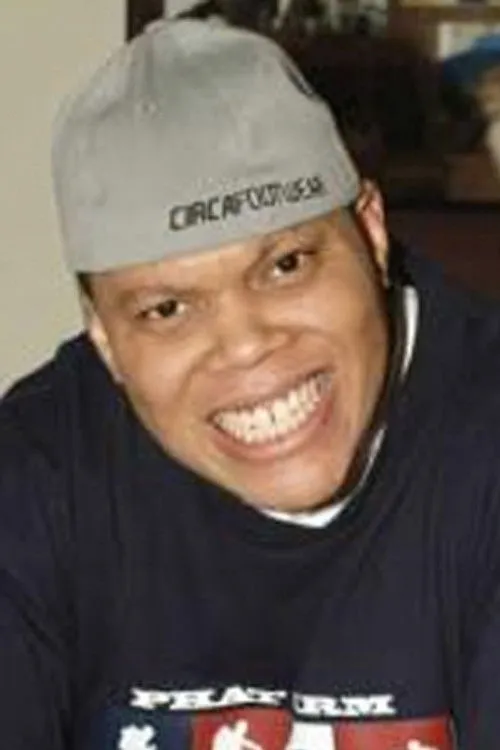 Hugh Whitaker ha trabajado con DJ Head en 1 ocasiones