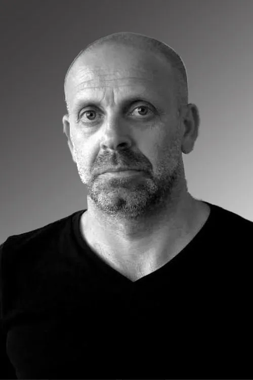 R.E.D.K ha trabajado con DJ Kheops en 1 ocasiones