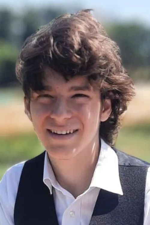 Django Shaw interpretando a Narrator (voice)