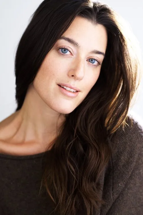 Dolly Lewis — personaje: Tess Avery