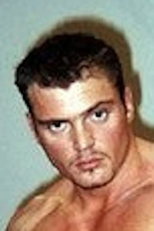 Dolph Pascal interpretando a 