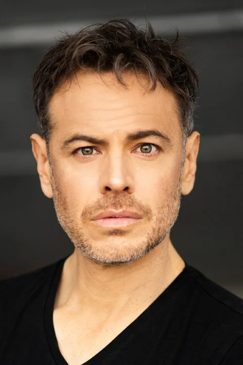 Michael Kelly ha trabajado con Dominic Lorange en 1 ocasiones