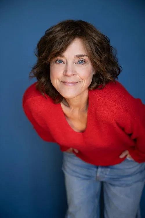 Sandra Steffl ha trabajado con Dominique Chiout en 1 ocasiones