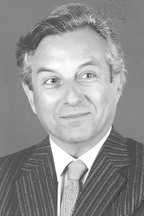 Dominique Nohain interpretando a Simon, dit 