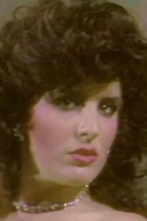 Dominique interpretando a 