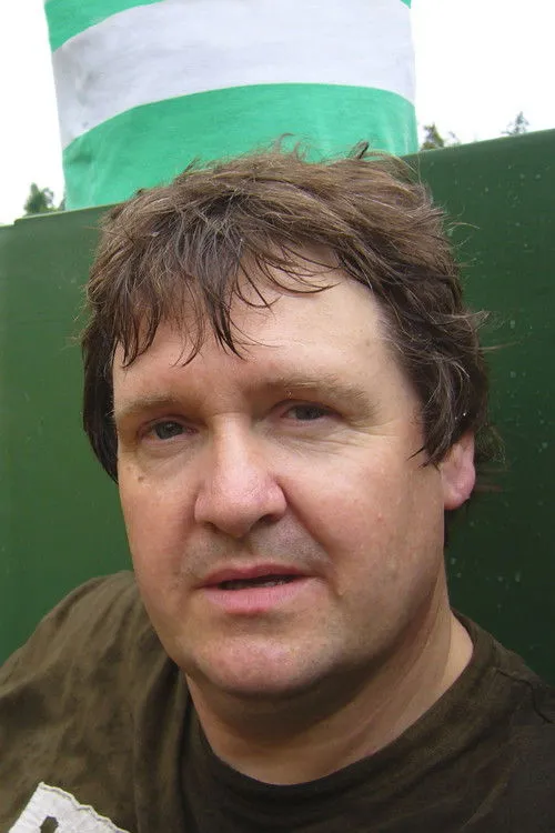 Don Austen — personaje: Danny Mogg