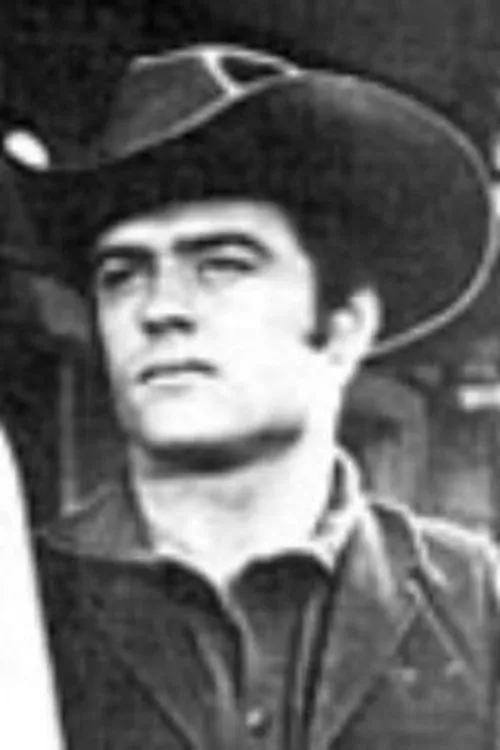 Roger Ewing ha trabajado con Don Dorrell en 2 ocasiones