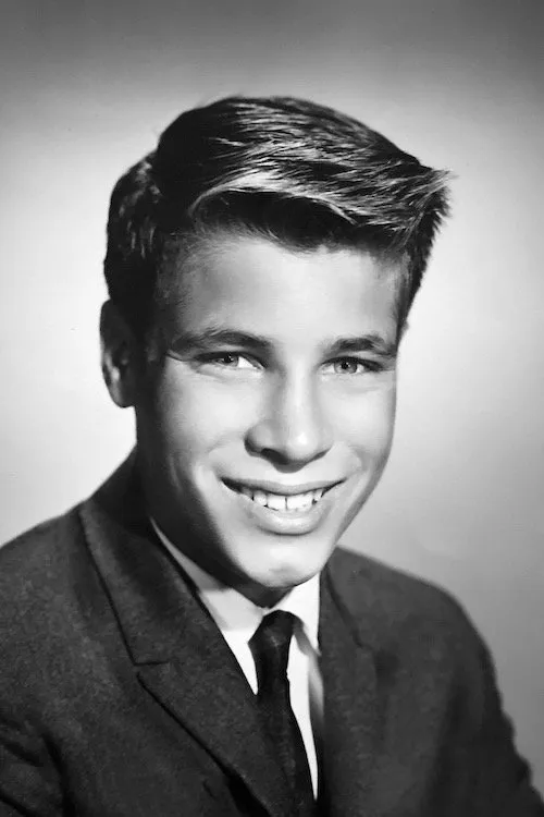 Don Grady — personaje: Clint