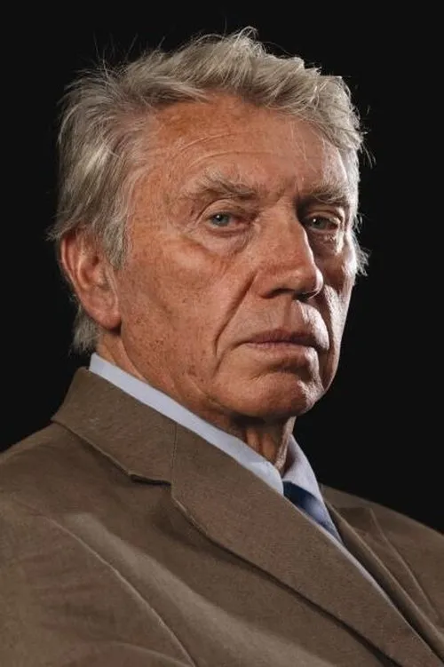 Dan Cruickshank ha trabajado con Don McCullin en 1 ocasiones