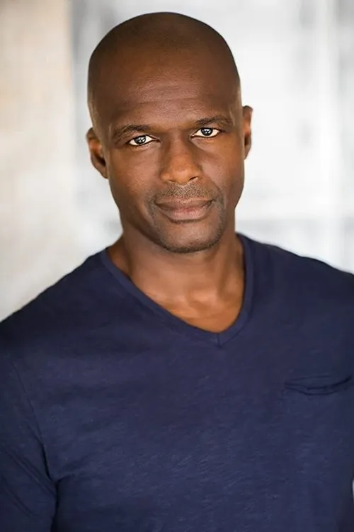 Don Wallace interpretando a Duke