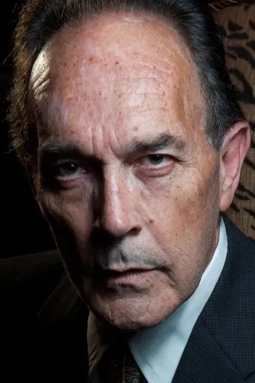 Chloe Fineman ha trabajado con Donald Pitts en 1 ocasiones