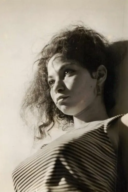 Donna Kerness interpretando a Herself