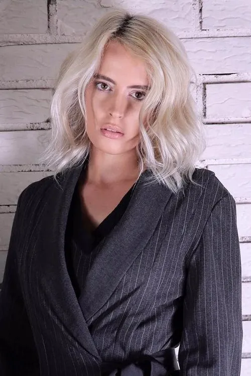 Agron Shala ha trabajado con Doresa Rexha en 1 ocasiones