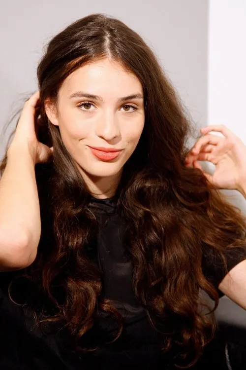 Grégoire Isvarine ha trabajado con Doria Achour en 1 ocasiones