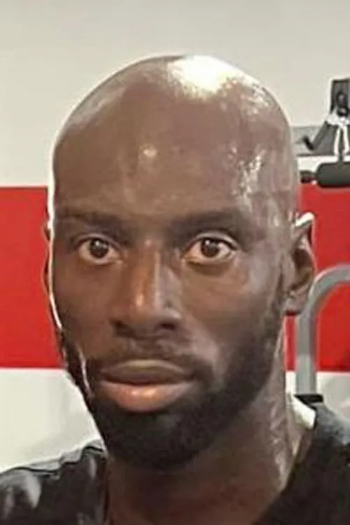 Guillermo Rigondeaux ha trabajado con Dorian Bostic en 1 ocasiones