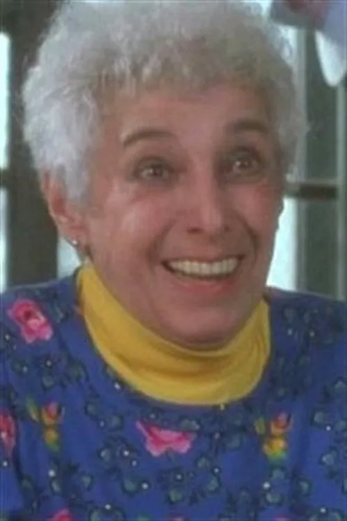 Doris Grau interpretando a Rose