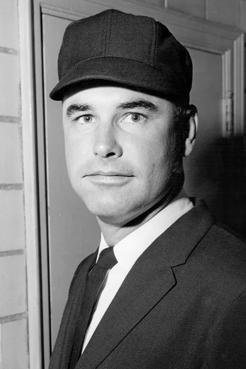 Doug Harvey interpretando a Self