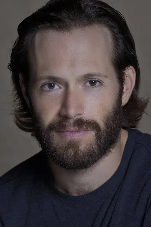 David Raymond ha trabajado con Doug Letheren en 1 ocasiones