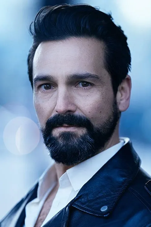 Roger Watkins ha trabajado con Doug Rao en 1 ocasiones