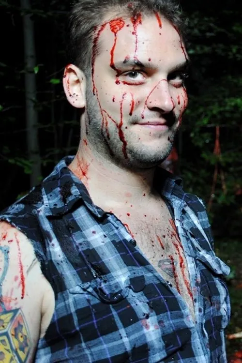 Doug Sakmann interpretando a Self / Sgt. Kabukiman N.Y.P.D