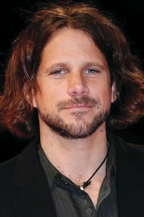 Douglas Buck interpretando a Self