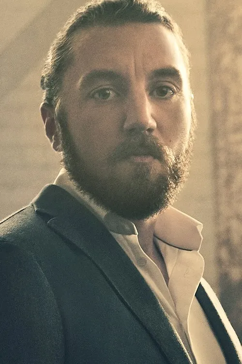 Douglas Laux — personaje: Himself - Intelligence Expert