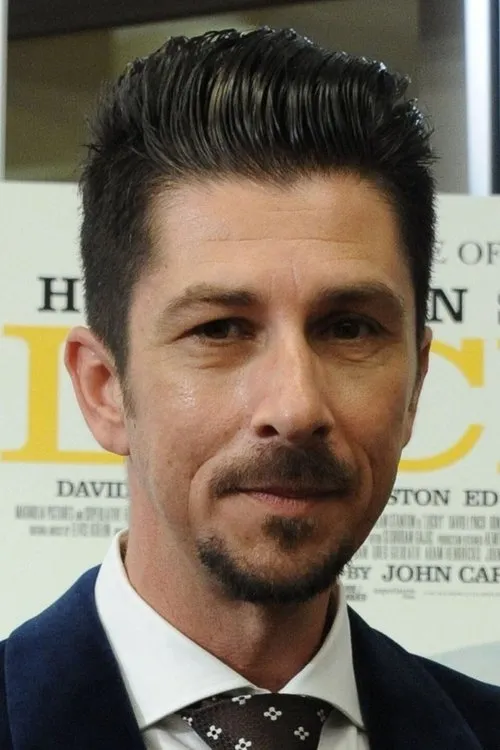 Drago Sumonja interpretando a 