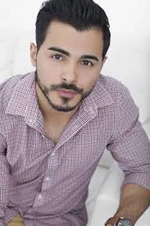 Bryan Fisher ha trabajado con Drake Malone en 1 ocasiones