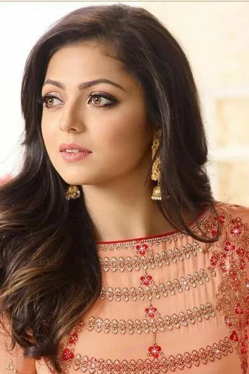 Drashti Dhami — personaje: Madhubala