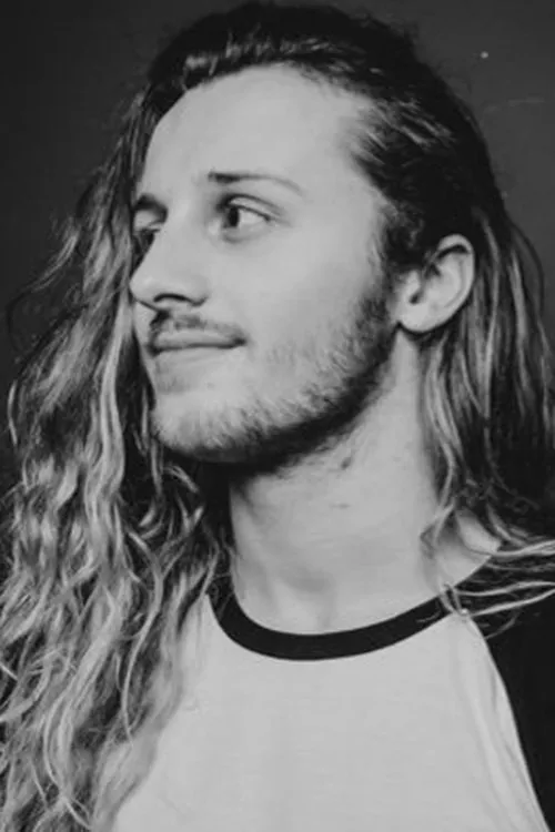 Drew Alexander Parker interpretando a Drew Parker