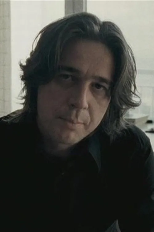 Dries Van Hegen interpretando a Dries