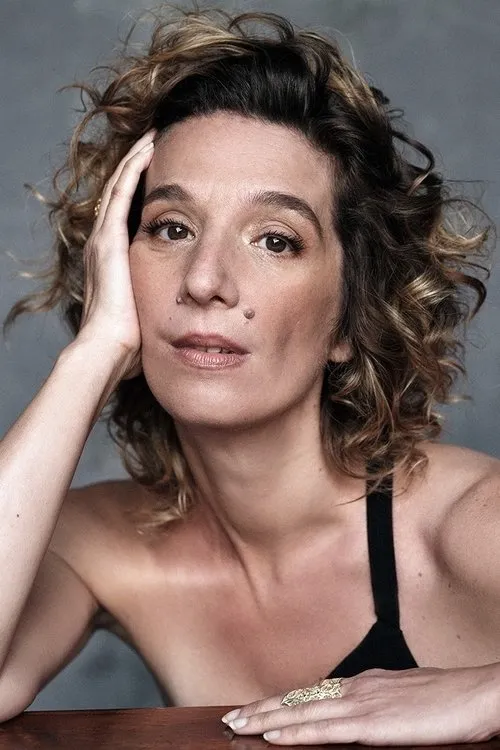 Dulce Pontes en su biografía y filmografía