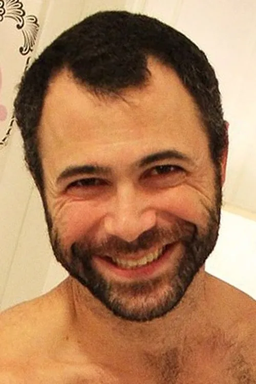 Dusty Williams interpretando a 