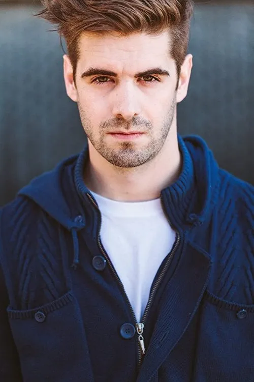 J.R. Ritcherson ha trabajado con Dylan Reed en 1 ocasiones