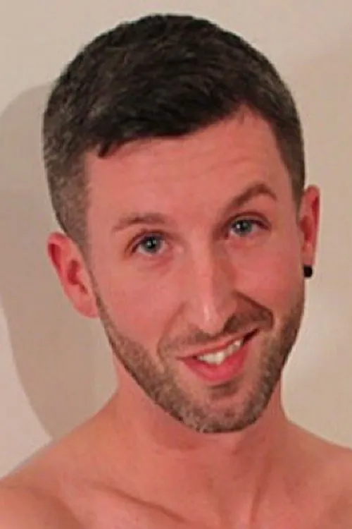 Dylan Thompson interpretando a (archive footage)