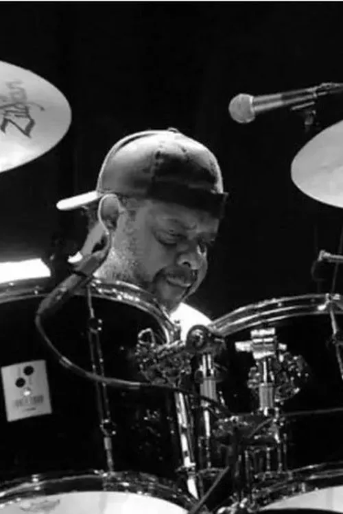 Earl Hudson interpretando a Self