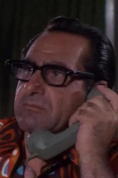 Tony Brande ha trabajado con Earl Karpen en 1 ocasiones