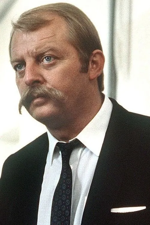 Gundy Grand ha trabajado con Eberhard Feik en 1 ocasiones