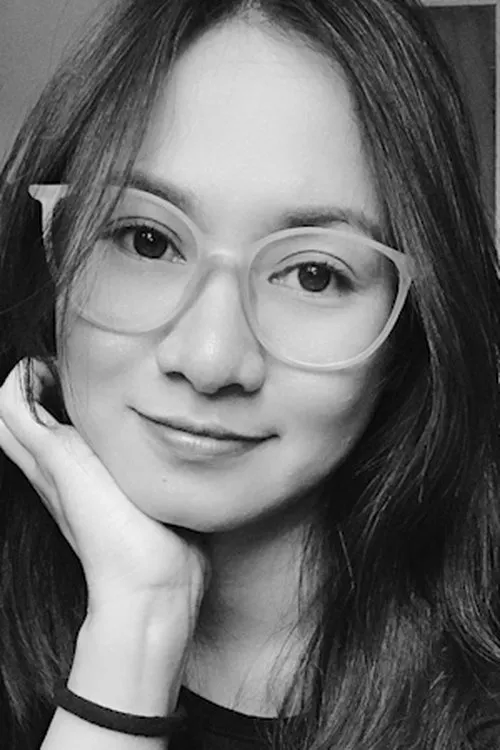 Eca Yasmin interpretando a Gita