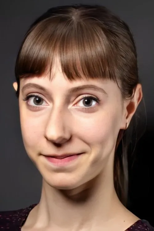 Ecem İzer en su biografía y filmografía