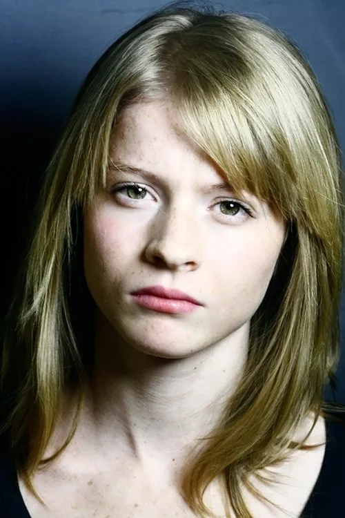 Ecem Uzun — personaje: Selin