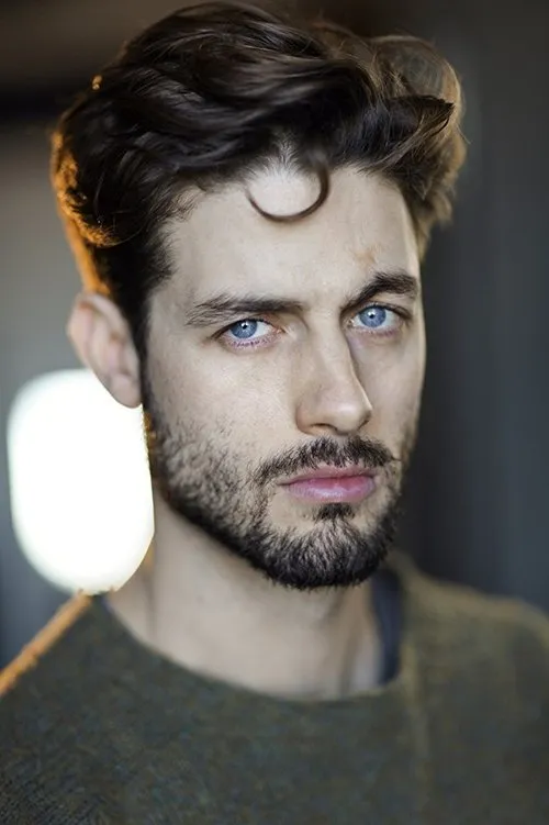 Richard Sumitro ha trabajado con Ed Cooper Clarke en 1 ocasiones