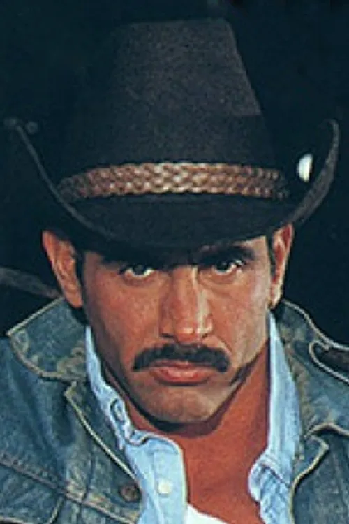 Ed Dinakos interpretando a (segment 