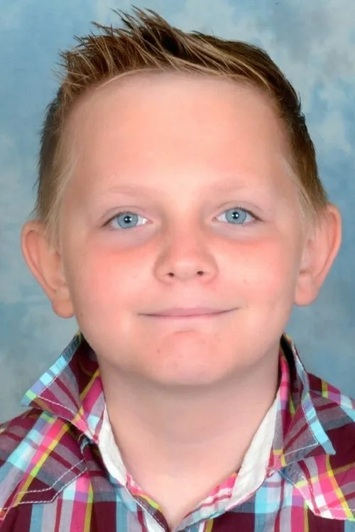 Eddhy Dupont interpretando a 6th grade student