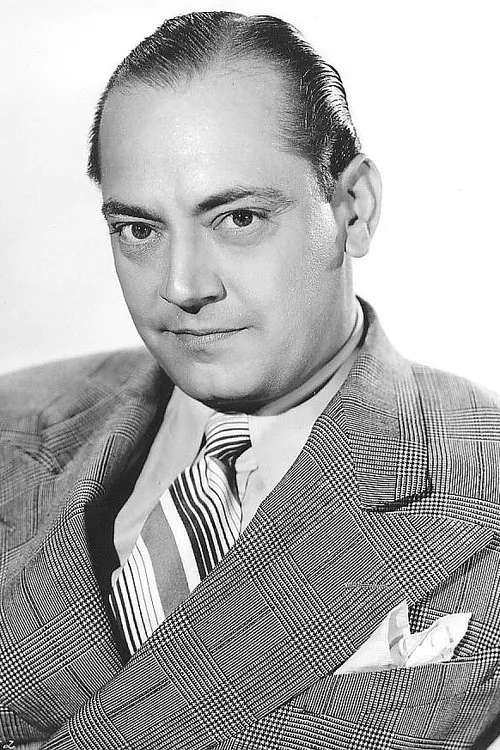 Eddie Bruce interpretando a J. Appleton Lockwood