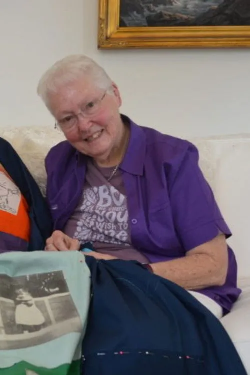 Lillian Faderman ha trabajado con Edie Daly en 1 ocasiones