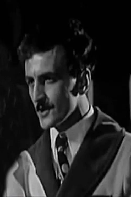 Edmond Tare interpretando a Bane Lica