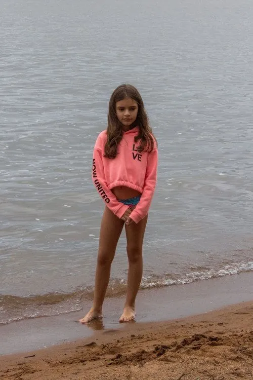 Aren Gallo ha trabajado con Eduarda Homenhuck en 1 ocasiones