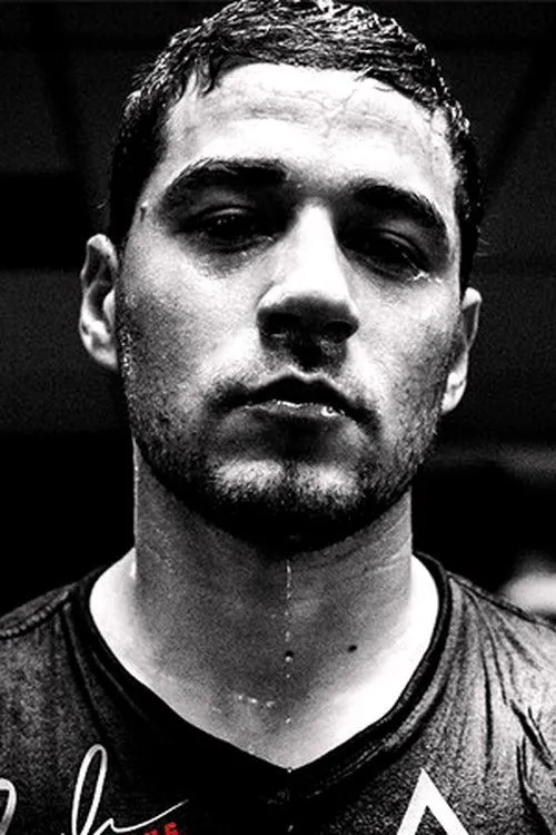 Eduardo Ayala interpretando a Self