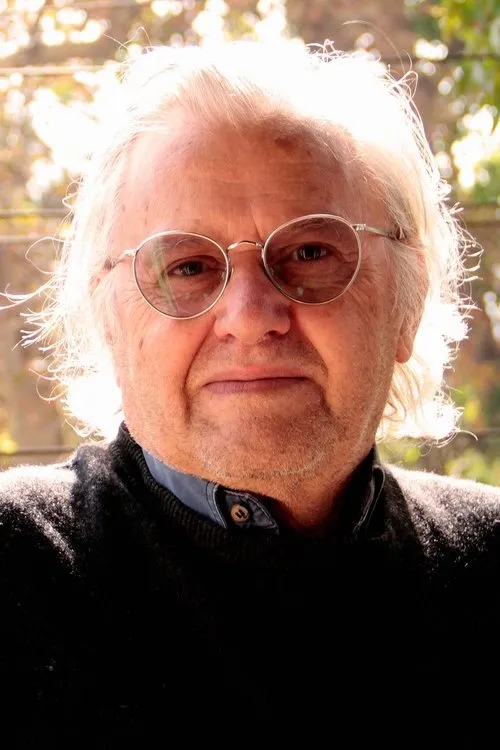 Eduardo Carrasco interpretando a él mismo